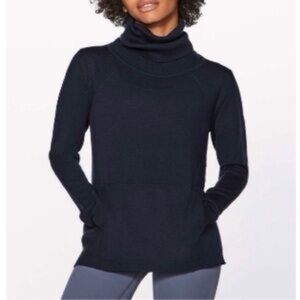 Lululemon Merino 100% Wool Navy Turtleneck Top/ Sweater Size 4 EUC